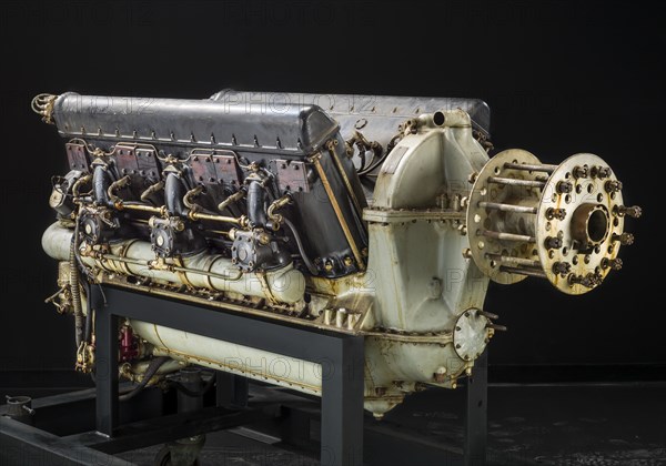 Hispano-Suiza 12YCRS V-12 Engine, ca. 1932. Creator: Hispano-Suiza.