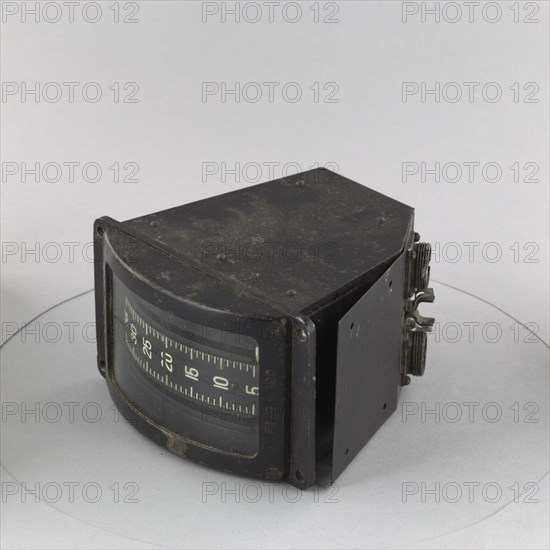 Tachometer, Japanese Navy, Model-2, Modification-2, Dual,. Creator: Yokogawa Electric Machine Manufacturing Plant.