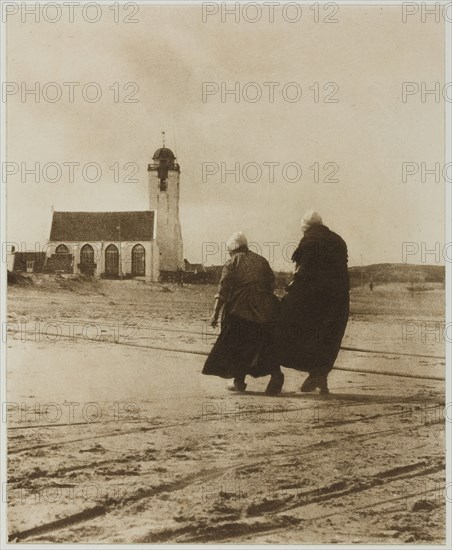 Scurrying Home, 1894, printed 1897. Creator: Alfred Stieglitz.