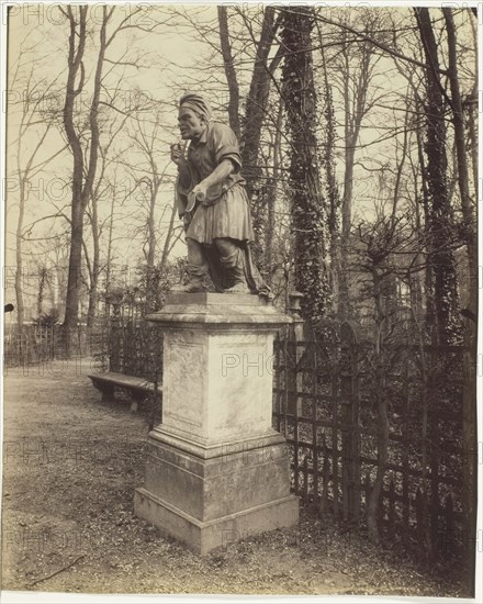 Versailles, Bosquet de l'Arc de Triomphe, 1904. Creator: Eugene Atget.