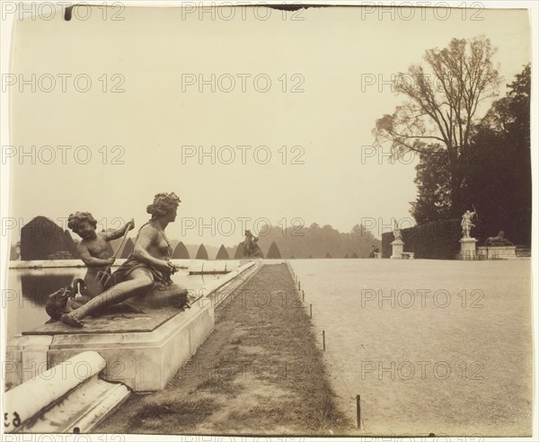 Versailles, Coin de Parc, 1902. Creator: Eugene Atget.