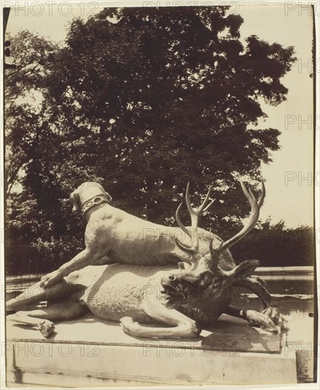 Versailles, Fountaine du Point du Jour, 1903. Creator: Eugene Atget.