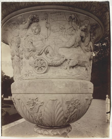 Versailles, Vase, 1903/04. Creator: Eugene Atget.