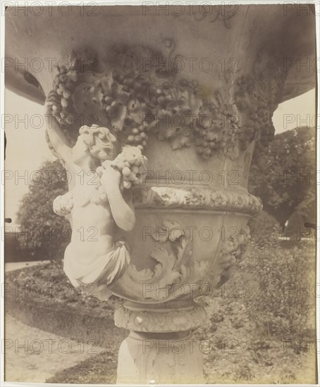 Versailles, Vase, 1905. Creator: Eugene Atget.