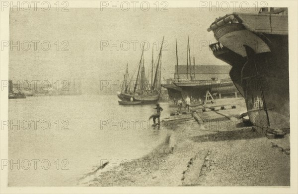 In the Yarmouth River, 1887. Creator: Peter Henry Emerson.