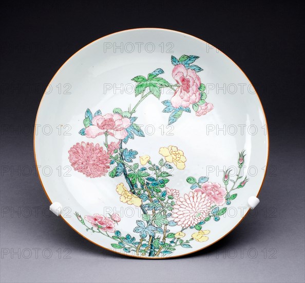 Dish, China, c. 1725, Qing Dynasty (1644-1911), Yongzhen period (1723-1735). Creator: Unknown.