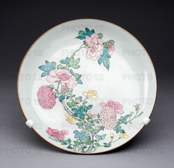 Dish, China, c. 1725, Qing Dynasty (1644-1911), Yongzhen period (1723-1735). Creator: Unknown.