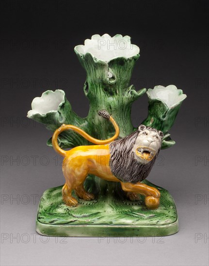 Flower Pot with Lion, Staffordshire, 1790/1810. Creator: Staffordshire Potteries.