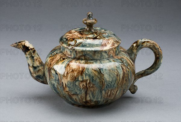 Teapot, Staffordshire, 1750/59. Creator: Staffordshire Potteries.