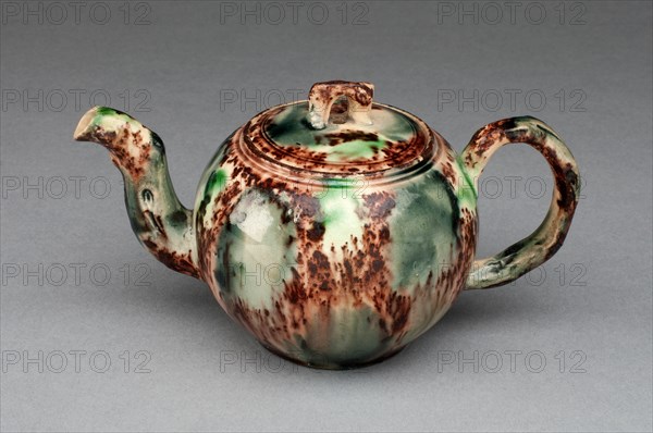 Teapot, Staffordshire, 1760/70. Creator: Staffordshire Potteries.