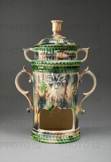 Vielleuse, Staffordshire, 1760/70. Creator: Staffordshire Potteries.