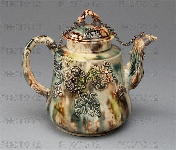 Teapot, Staffordshire, 1760/70. Creator: Staffordshire Potteries.