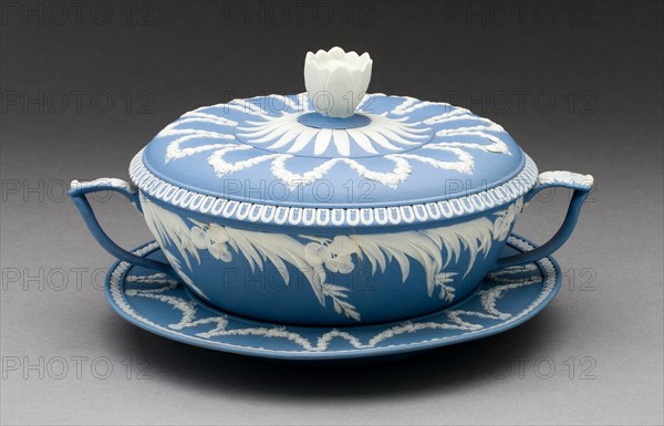 Covered Dish and Plate, Burslem, c. 1800. Creator: Wedgwood.