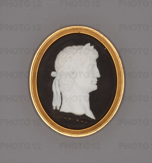 Medallion with Augustus, Burslem, Late 18th century. Creator: Wedgwood.