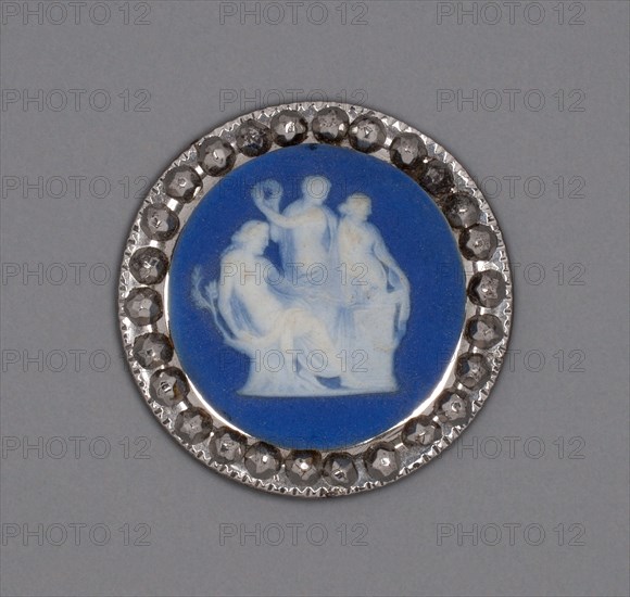 Button with Sacrifice to Hygieia, Burslem, Late 18th century. Creator: Wedgwood.