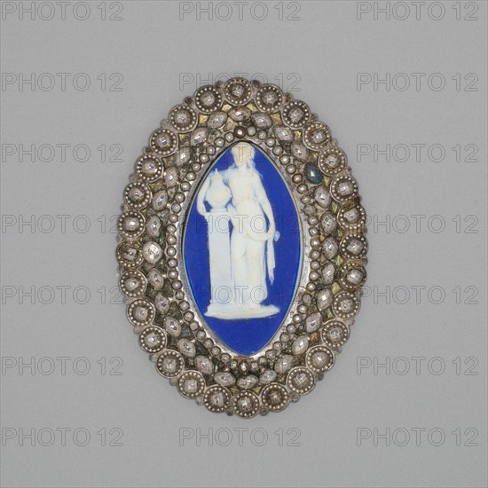 Medallion with Women and Urn, Burslem, Late 18th century. Creator: Wedgwood.