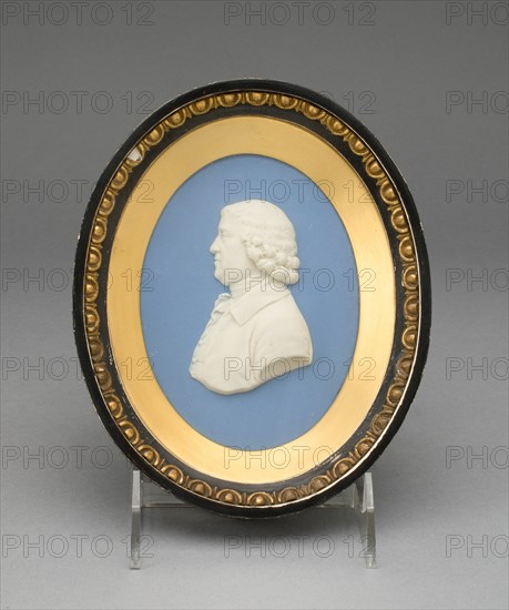 Medallion with Portrait of Josiah Wedgwood, Burslem, c. 1775. Creator: Wedgwood.