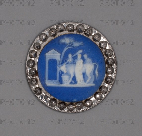 Button with Sacrifice of a Bull, Burslem, Late 18th century. Creator: Wedgwood.