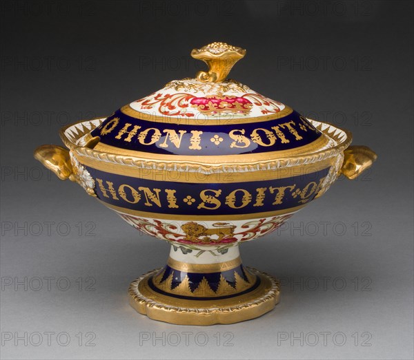 Covered Cream Bowl, London, c. 1820. Creator: Royal Worcester.