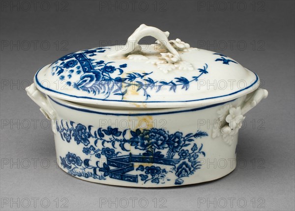 Butter Tub, Worcester, c. 1760. Creator: Royal Worcester.