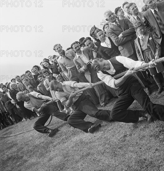 Sports Ground, Elstree, Elstree and Borehamwood, Hertsmere, Hertfordshire, 21/05/1949. Creator: John Laing plc.