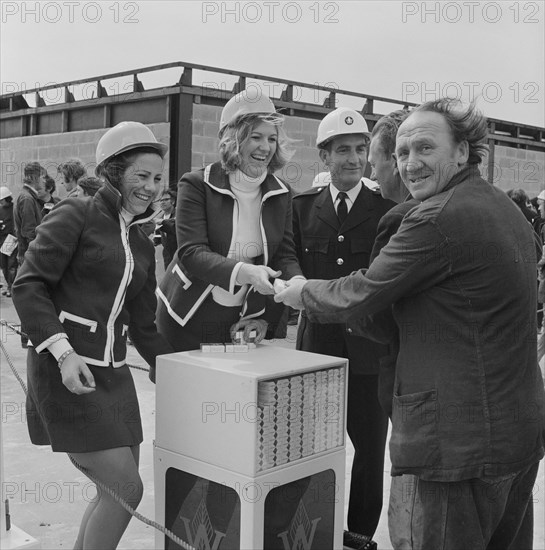 WD And HO Wills, Whitchurch Lane, City of Bristol, 17/05/1973. Creator: John Laing plc.