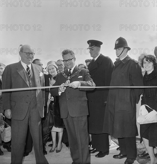 Windrush Tower, Blackbird Leys, Oxford, Oxfordshire, 09/04/1962. Creator: John Laing plc.