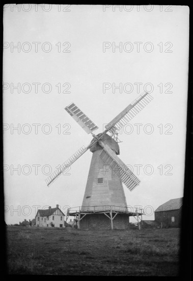 Headcorn Mill, Headcorn, Maidstone, Kent, 1932. Creator: Francis Matthew Shea.