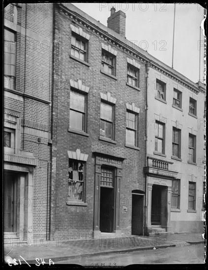 St Paul's Square, Jewellery Quarter, Birmingham, 1941. Creator: George Bernard Mason.