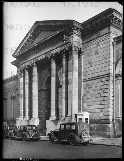 Market Hall, North Street, Wolverhampton, Spring 1942. Creator: George Bernard Mason.