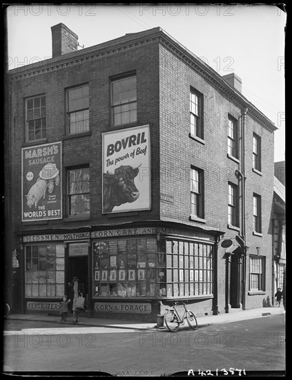 New Street, Worcester, Worcestershire, 1942. Creator: George Bernard Mason.