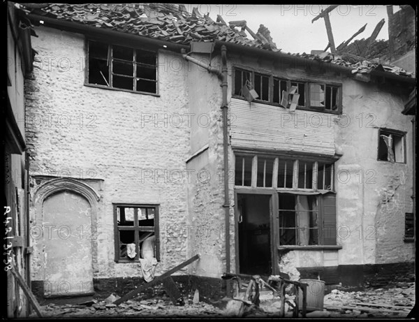 The Great Hall, 127 Oak Street, Norwich, Norfolk, 1942. Creator: George Bernard Mason.