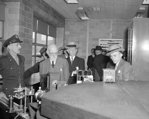 Dedication Day - visitors to the Aircraft Engine Research Laboratory,...Ohio, USA, May 20, 1943.  Creator: Unknown.