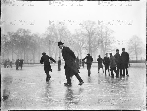 Skaters, Kensington Gardens, Hyde Park, City of Westminster, Greater London Authority, 1903. Creator: Katherine Jean Macfee.