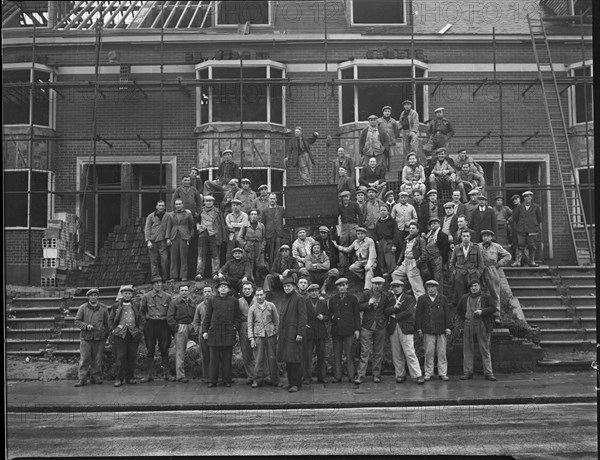 Housebuilding, Dover, Kent, 1946. Creator: Ministry of Works.