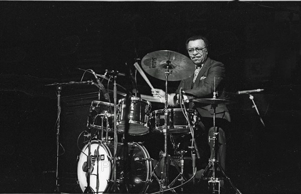 Grady Tate, Philip Morris Jazz. Festival. Dominion Theatre. London, Nov 1985. Creator: Brian O'Connor.