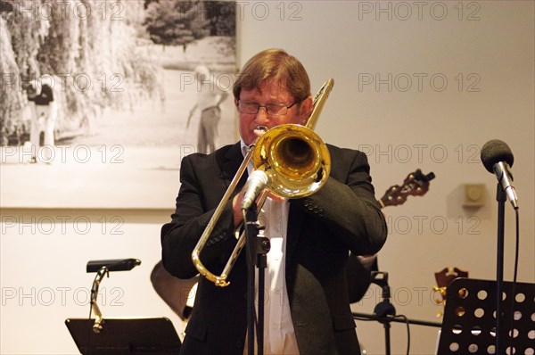 Roger Marks, The Pete Allen Band, Deanwood Park Golf Club, Newbury, Berks, 10th Oct. 2021. Creator: Brian O'Connor.