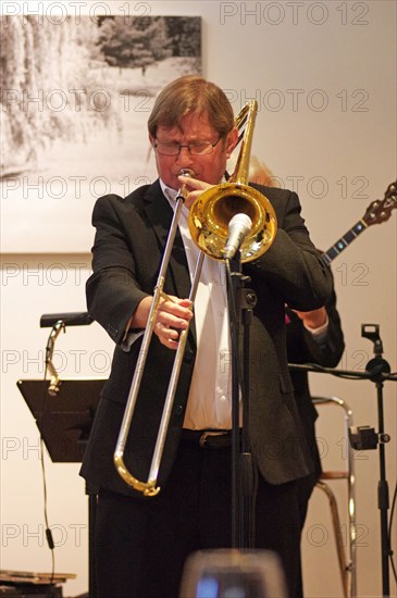 Roger Marks, The Pete Allen Band, Deanwood Park Golf Club, Newbury, Berks, 10th Oct. 2021. Creator: Brian O'Connor.