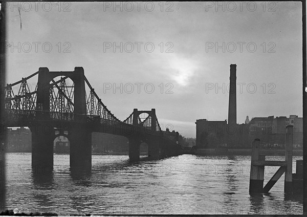 Lambeth Bridge, Westminster, Greater London Authority, 1920-1927. Creator: Charles William  Prickett.