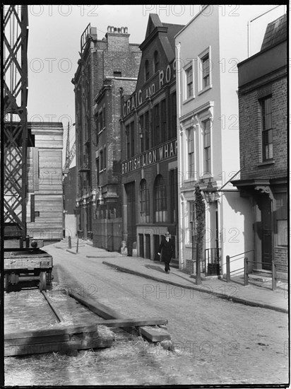 Bankside, Southwark, Greater London Authority, 1925-1935. Creator: Charles William  Prickett.