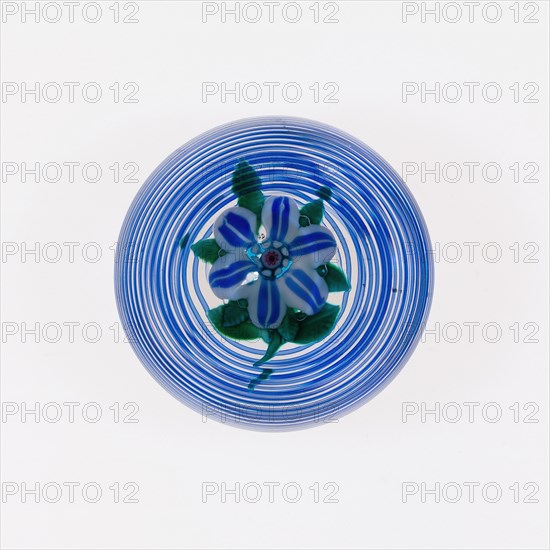 Paperweight, Sandwich, c. 1850-1900. Creator: Boston and Sandwich Glass Company.