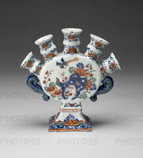 Flower Vase (one of a pair), Delft, c. 1700/22. Creator: De Griekesche A.