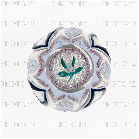 Paperweight, United States, late 19th century. Creator: New England Glass Company.