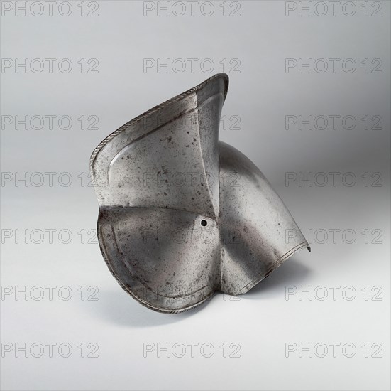 Left Pauldron Reinforce, Milan, c. 1570/80. Creator: Unknown.