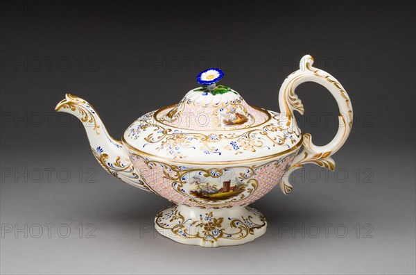 Teapot, Stoke on Trent, c. 1840. Creator: Spode Ceramic Works.