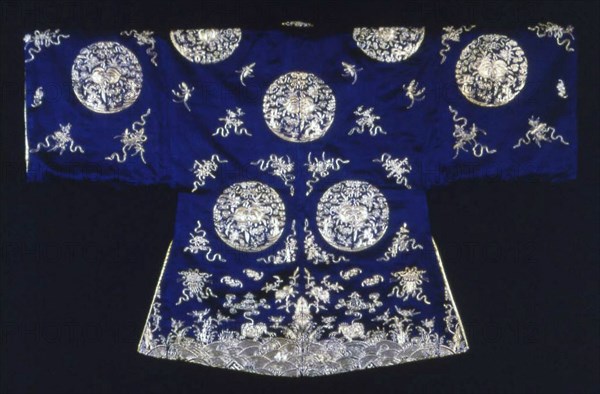 Woman's Waitao (Semiformal Domestic Surcoat), China, Qing dynasty (1644-1911), 1875/1900. Creator: Unknown.