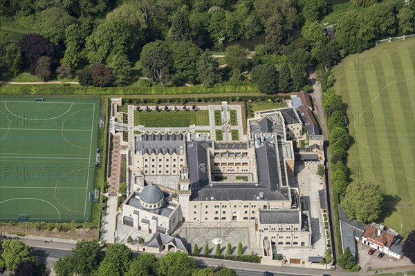 The Oxford Centre for Islamic Studies, Oxford, Oxfordshire, 2018. Creator: Historic England.