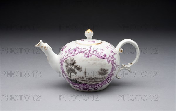 Teapot, Fürstenberg, c. 1770.