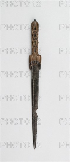 Ballock Dagger, Northern Europe, late 15th century.