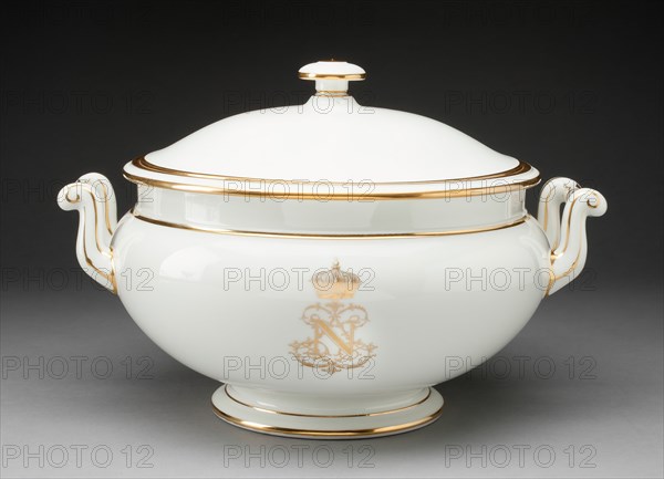 Tureen, Sèvres, 1861/64.